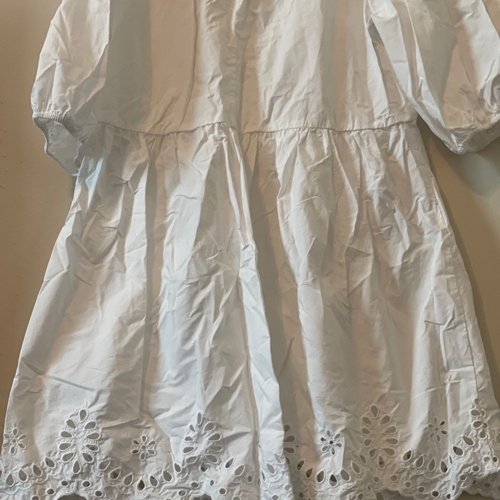 Cotton dress with eyelet embroidery